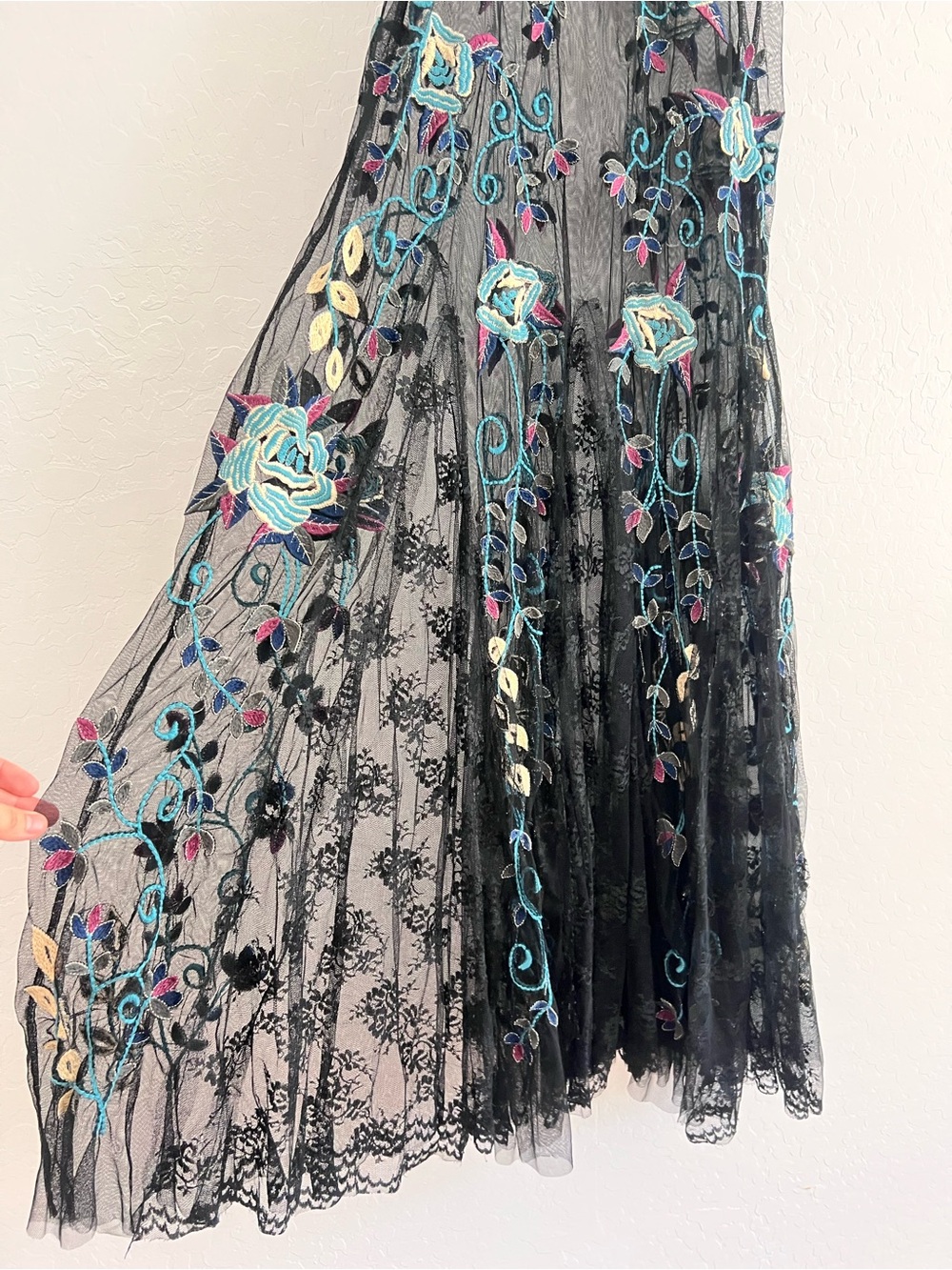 NWOT Free People Embroidered Boquet Maxi Slip - Picture 7 of 13